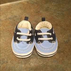 Infant boat  shoes